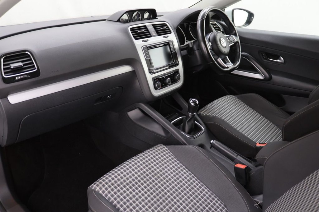 Used Volkswagen Scirocco 2017 for sale - 76973127: Photo 22