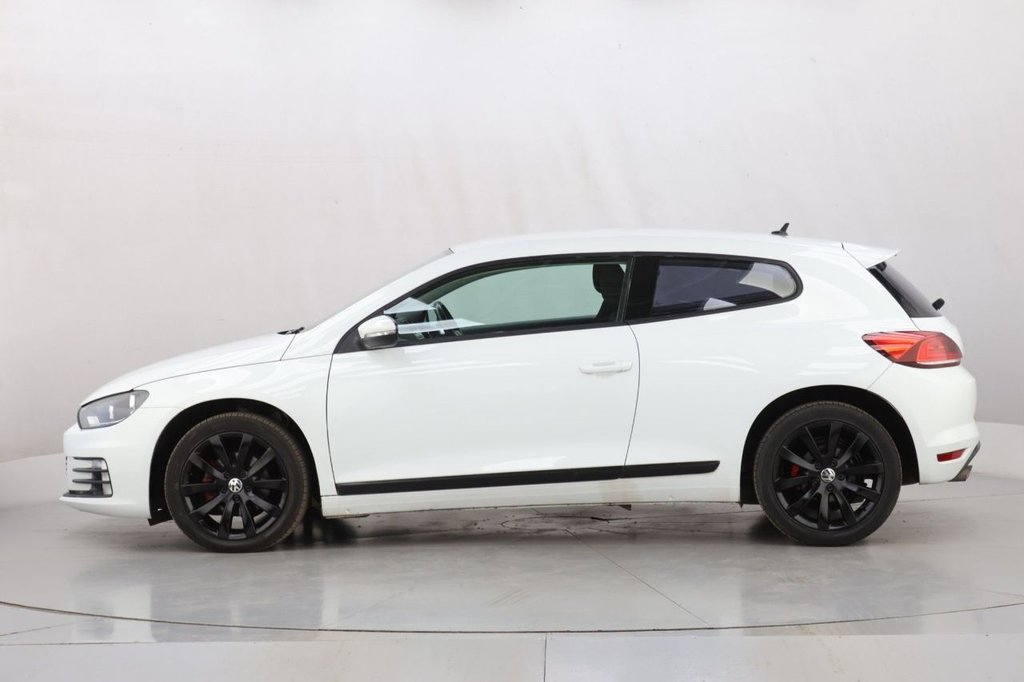 Used Volkswagen Scirocco 2017 for sale - 76973127: Photo 6
