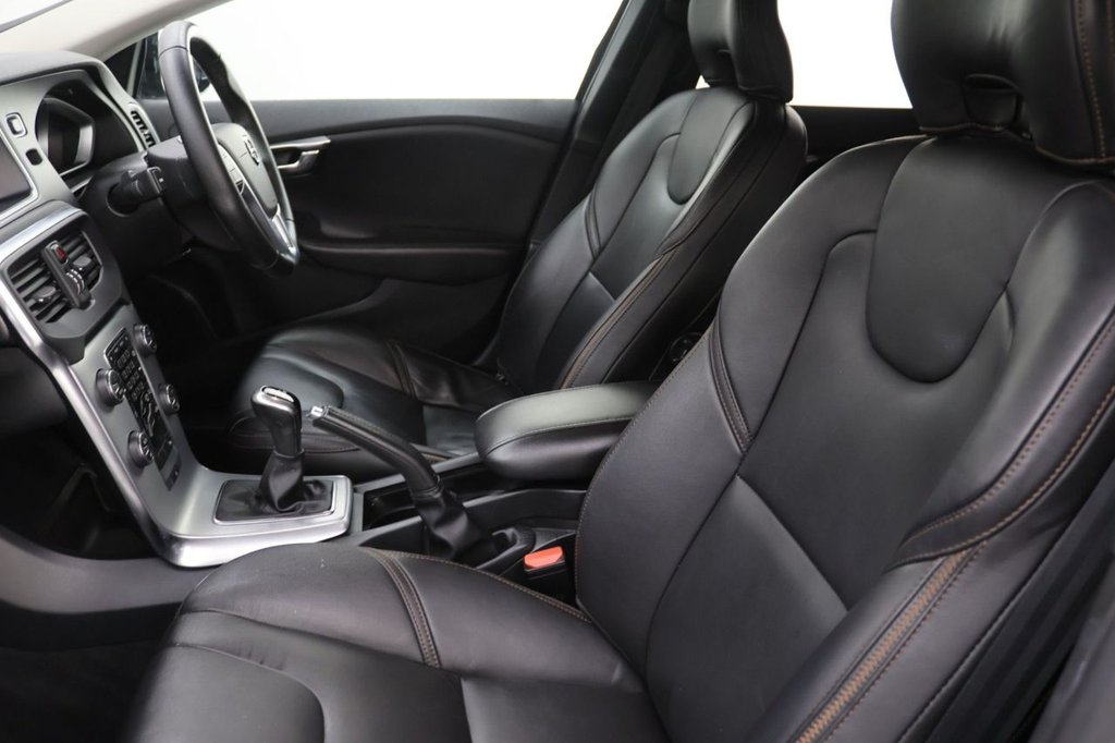 Used Volvo V40 2018 for sale - 77571888: Photo 19