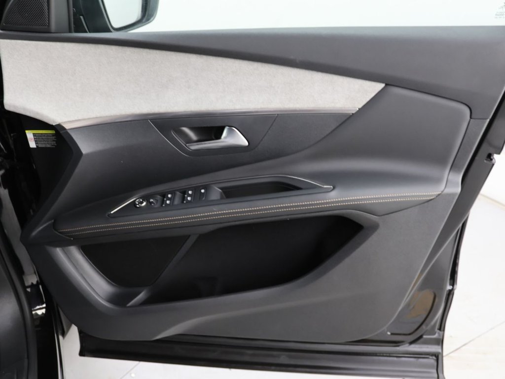 Used Peugeot 3008 2021 for sale - 76210204: Photo 26