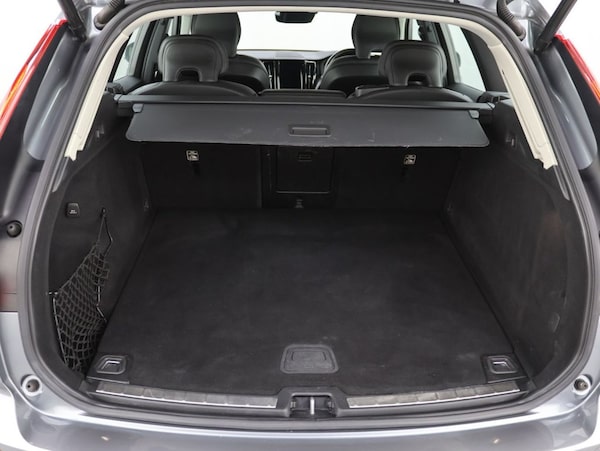 Used Volvo XC60 2020 for sale - 76255933: Photo 25