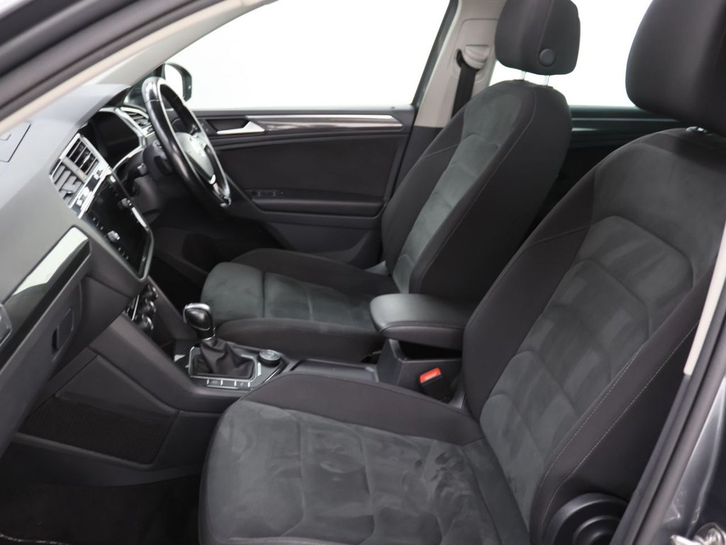 Used Volkswagen Tiguan 2018 for sale - 77262937: Photo 25