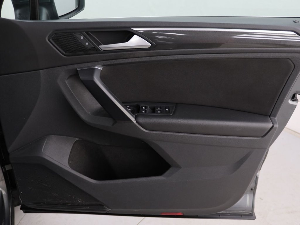 Used Volkswagen Tiguan 2018 for sale - 77262937: Photo 28