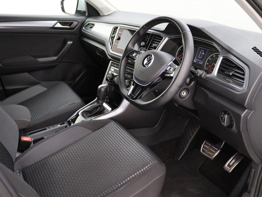 Used Volkswagen T-Roc 2022 for sale - 76665643: Photo 10