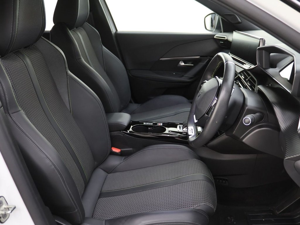 Used Peugeot 2008 2022 for sale - 76698149: Photo 13