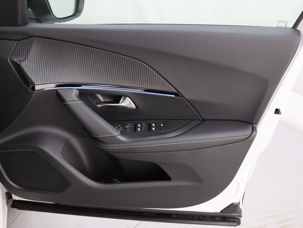 Used Peugeot 2008 2022 for sale - 76698149: Photo 28