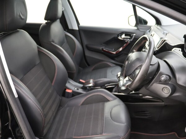 Used Peugeot 2008 2019 for sale - 76223165: Photo 13