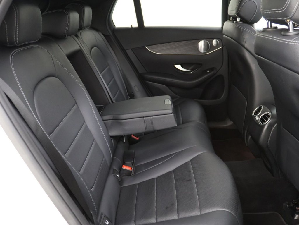 Used Mercedes-Benz GLC 2019 for sale - 76642203: Photo 17