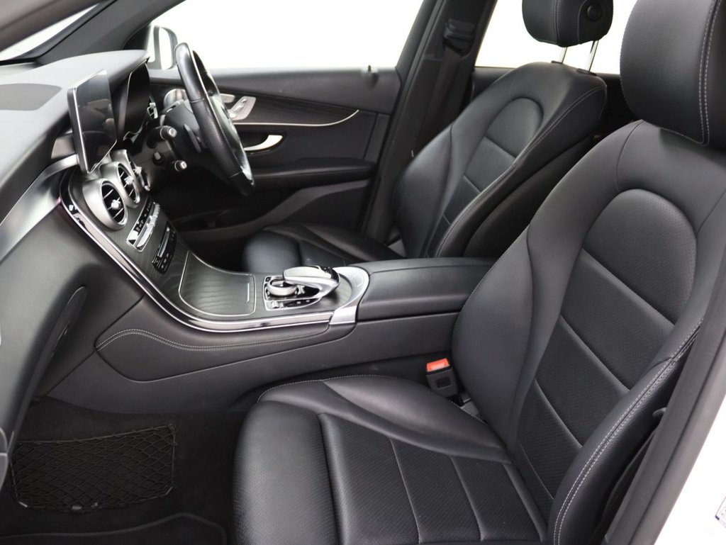 Used Mercedes-Benz GLC 2019 for sale - 76642203: Photo 23