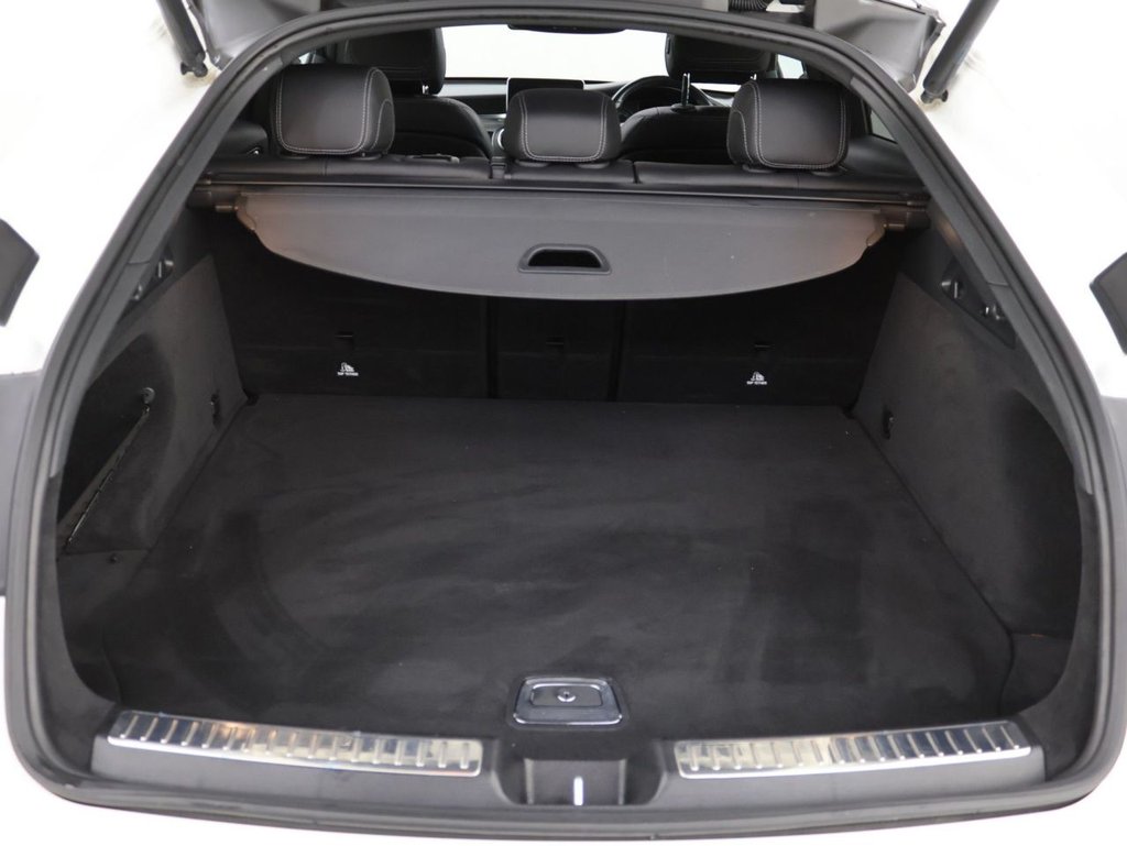 Used Mercedes-Benz GLC 2019 for sale - 76642203: Photo 26