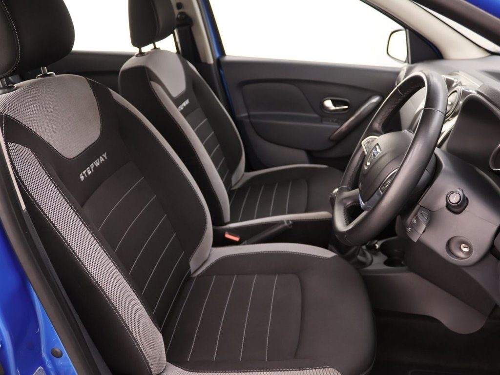 Used Dacia Sandero Stepway 2018 for sale - 76439321: Photo 12