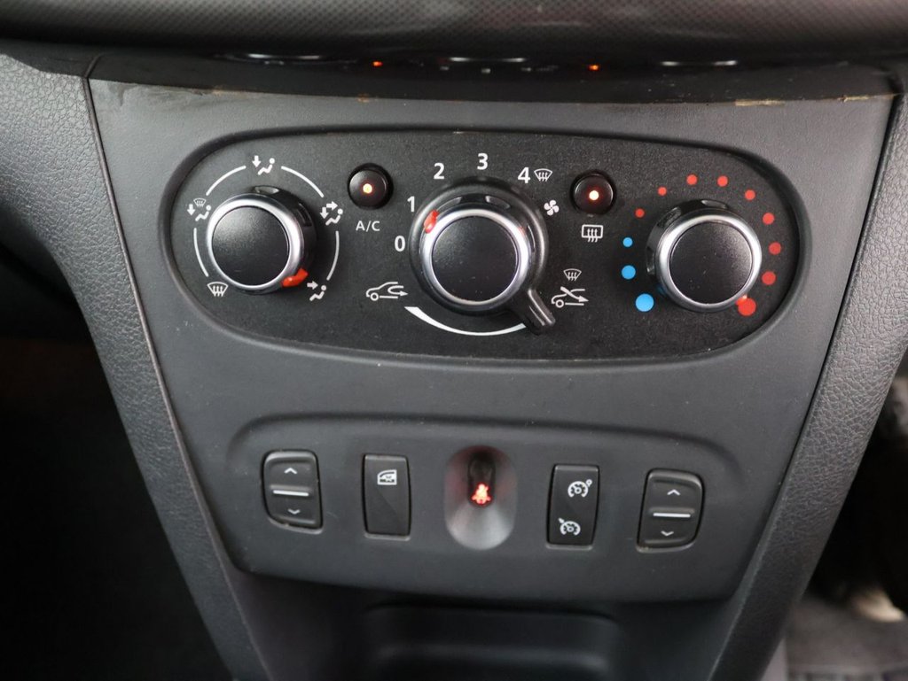 Used Dacia Sandero Stepway 2018 for sale - 76439321: Photo 13