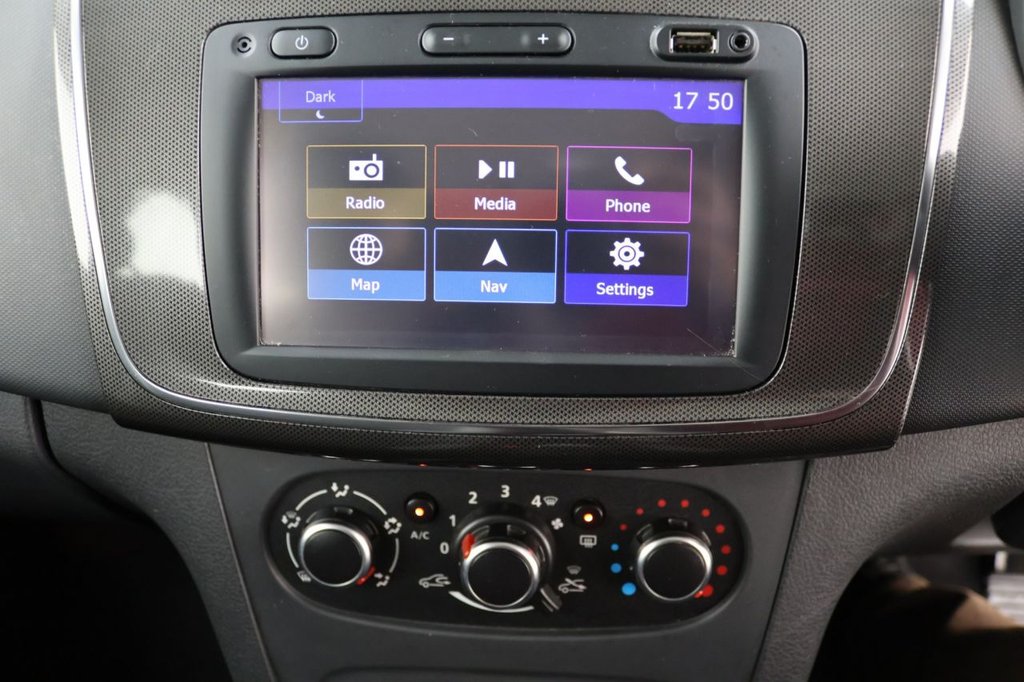 Used Dacia Sandero Stepway 2018 for sale - 76439321: Photo 15