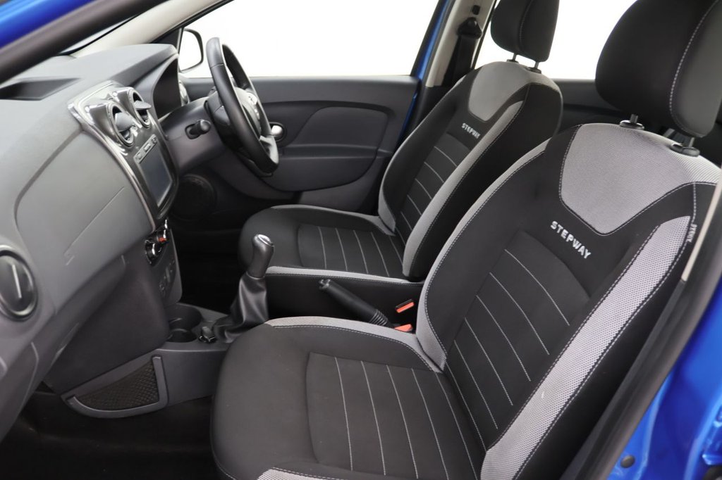 Used Dacia Sandero Stepway 2018 for sale - 76439321: Photo 22