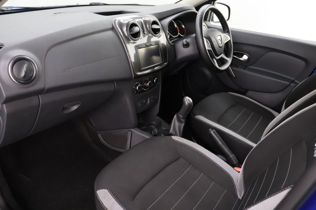 Used Dacia Sandero Stepway 2018 for sale - 76439321: Photo 24