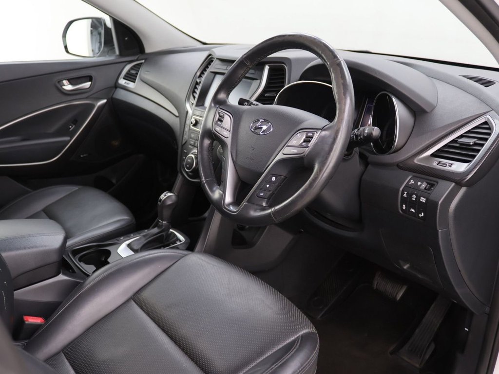 Used Hyundai Santa Fe 2016 for sale - 77520510: Photo 11