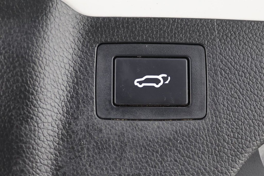 Used Hyundai Santa Fe 2016 for sale - 77520510: Photo 22