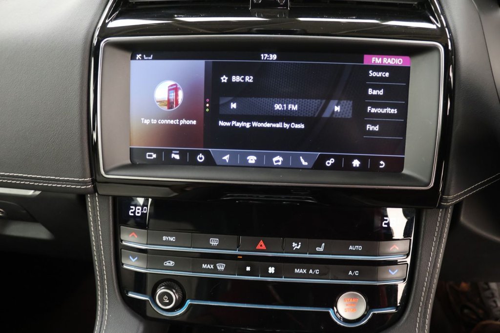 Used Jaguar F-Pace 2019 for sale - 76356268: Photo 14