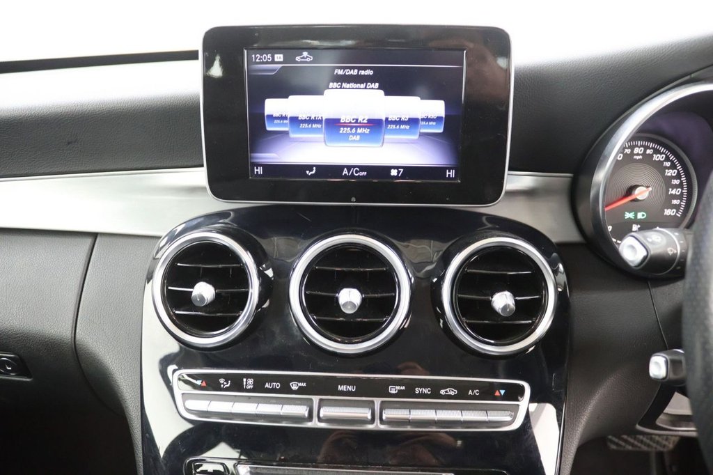 Used Mercedes-Benz C Class 2018 for sale - 77642330: Photo 13