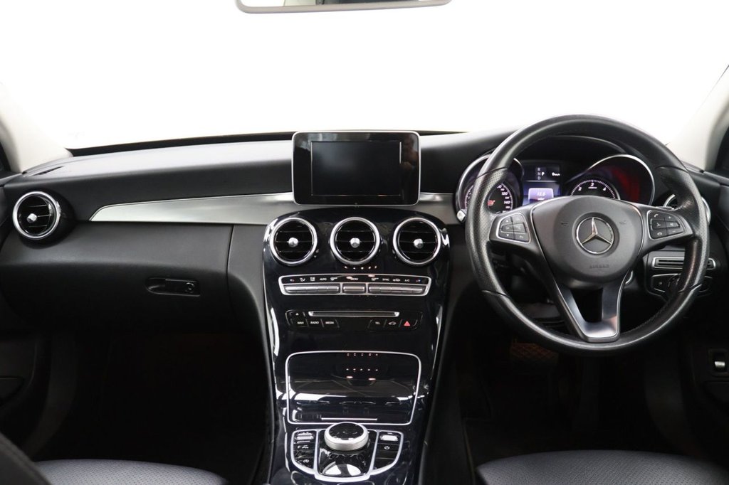 Used Mercedes-Benz C Class 2018 for sale - 77642330: Photo 18