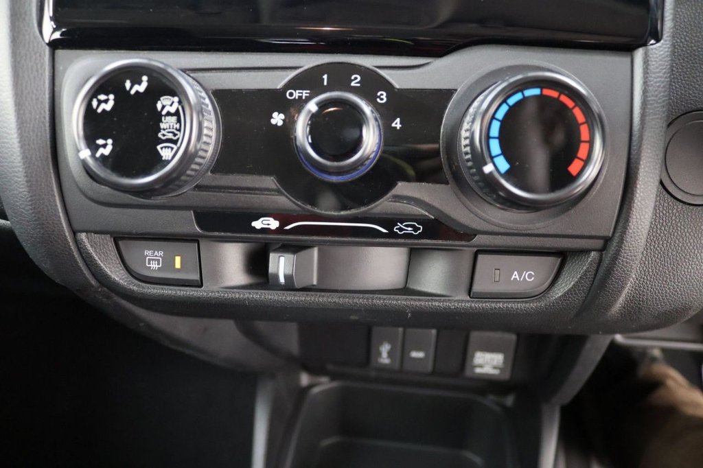 Used Honda Jazz 2019 for sale - 77919580: Photo 14