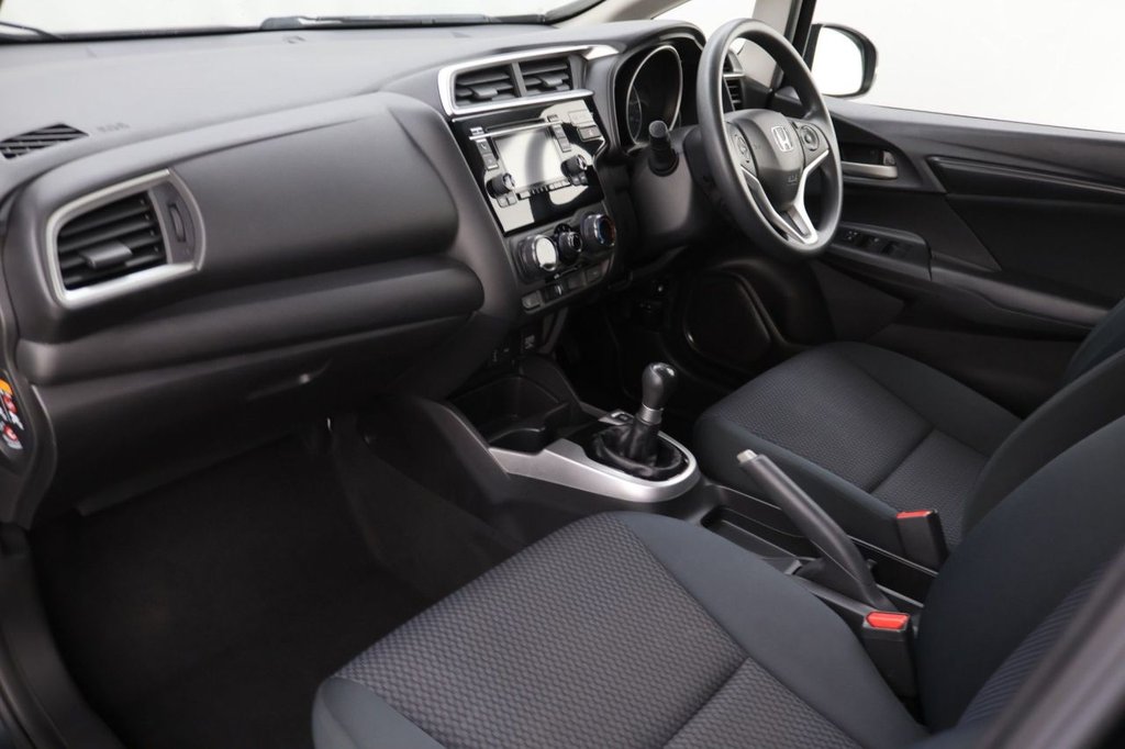 Used Honda Jazz 2019 for sale - 77919580: Photo 22