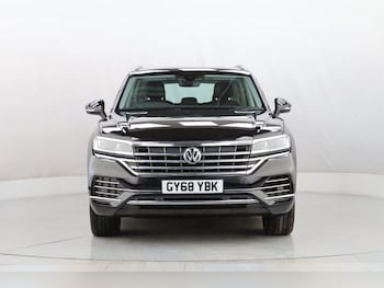 Used Volkswagen Touareg 2018 for sale - 78382225: Photo