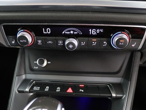 Used Audi Q3 2019 for sale - 76210212: Photo 16
