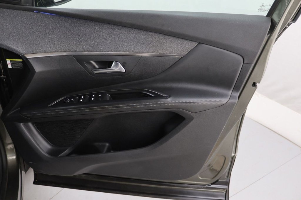 Used Peugeot 5008 2020 for sale - 77703508: Photo 28