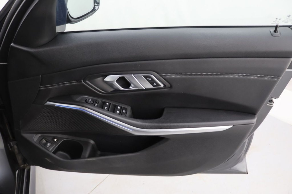 Used BMW 3 Series 2021 for sale - 77582868: Photo 28