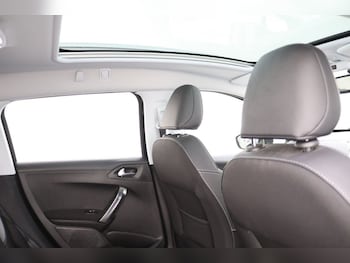 Used Peugeot 2008 2019 for sale - 79178097: Photo