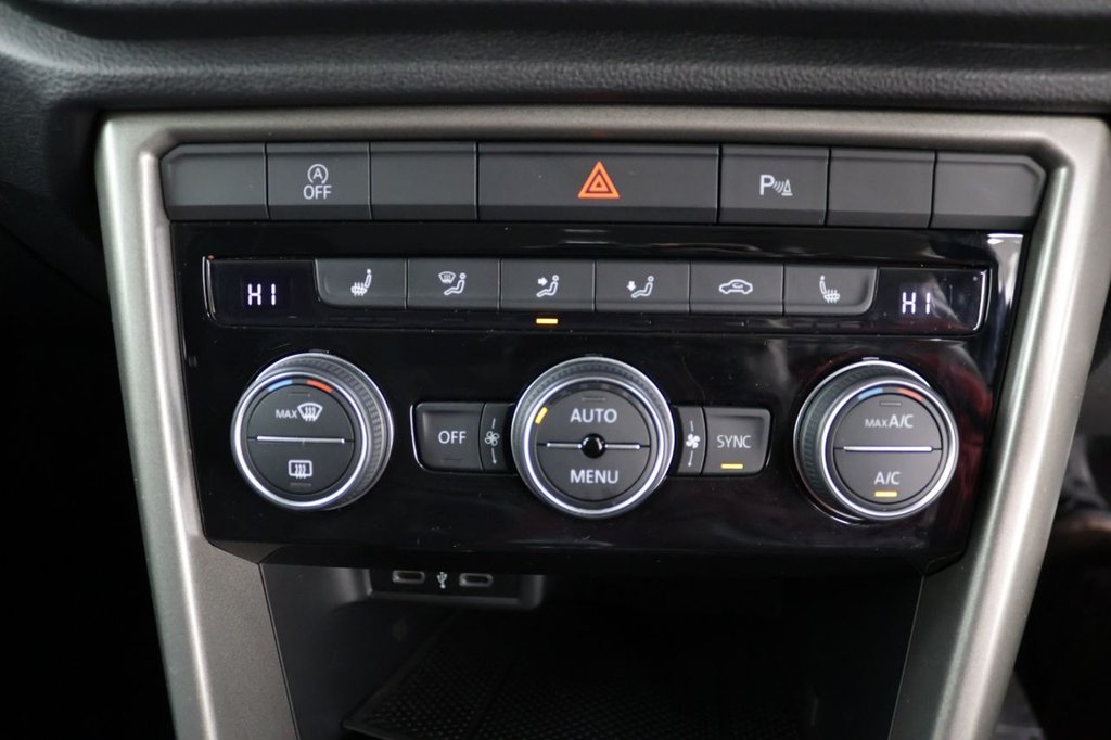 Used Volkswagen T-Roc 2021 for sale - 76333191: Photo 13