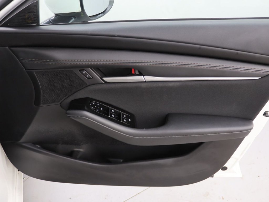 Used Mazda Mazda3 2021 for sale - 77920018: Photo 24