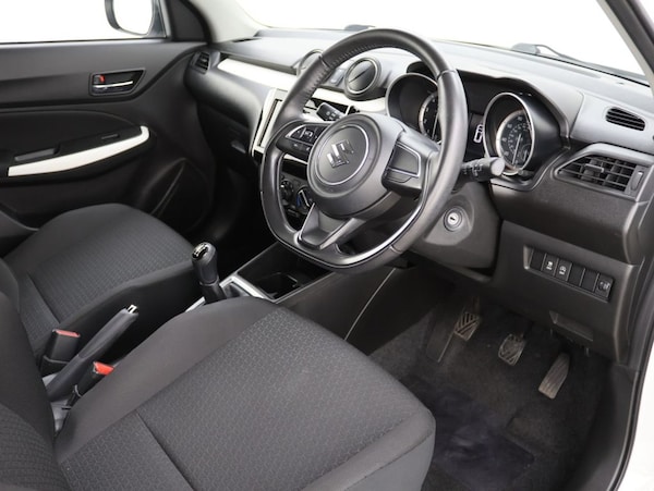 Used Suzuki Swift 2020 for sale - 76092410: Photo 10