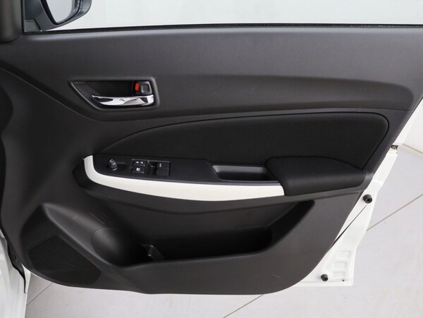 Used Suzuki Swift 2020 for sale - 76092410: Photo 26