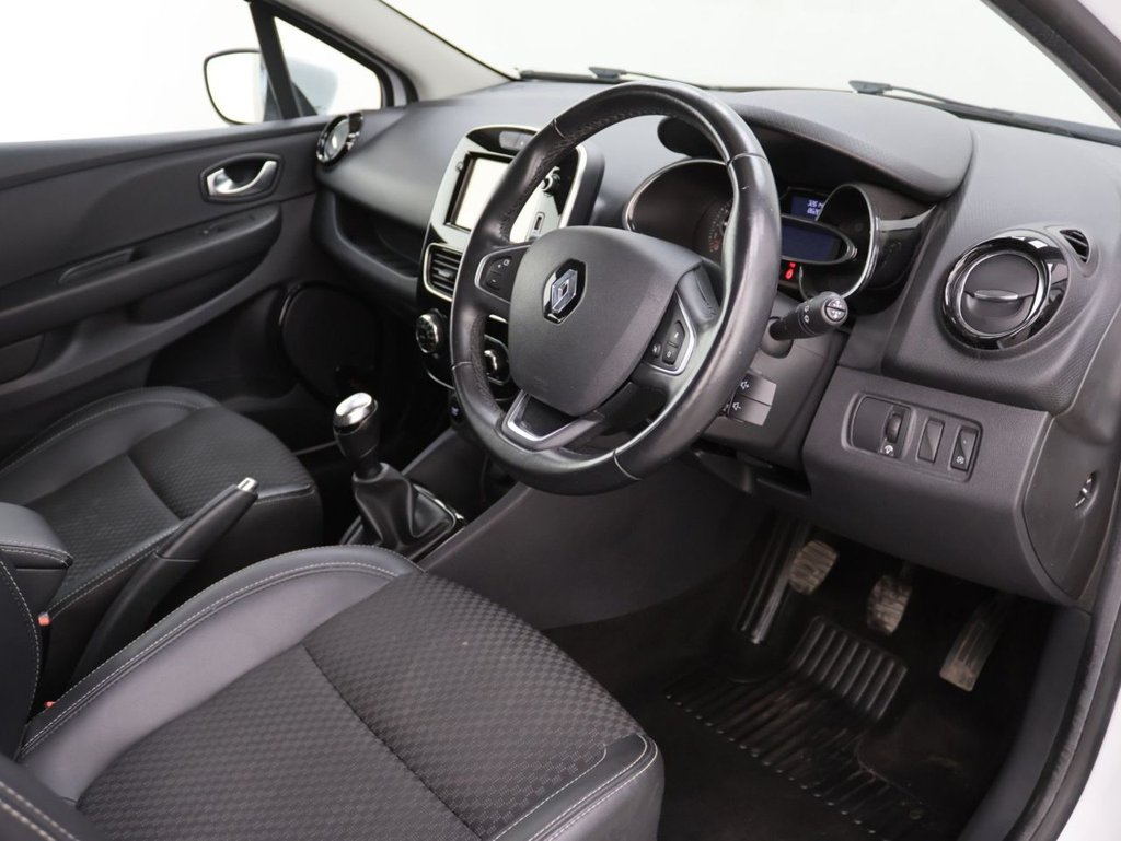 Used Renault Clio 2017 for sale - 77919873: Photo 10