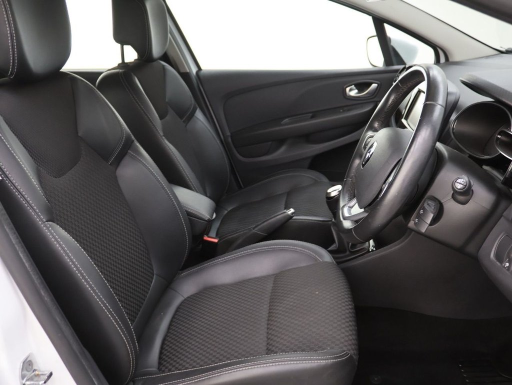 Used Renault Clio 2017 for sale - 77919873: Photo 12