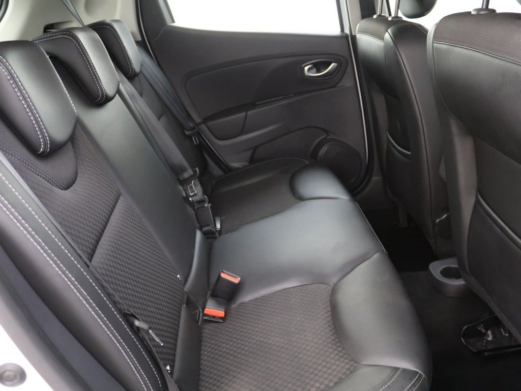Used Renault Clio 2017 for sale - 77919873: Photo 19