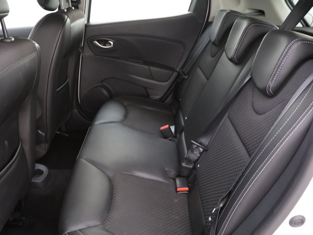 Used Renault Clio 2017 for sale - 77919873: Photo 22