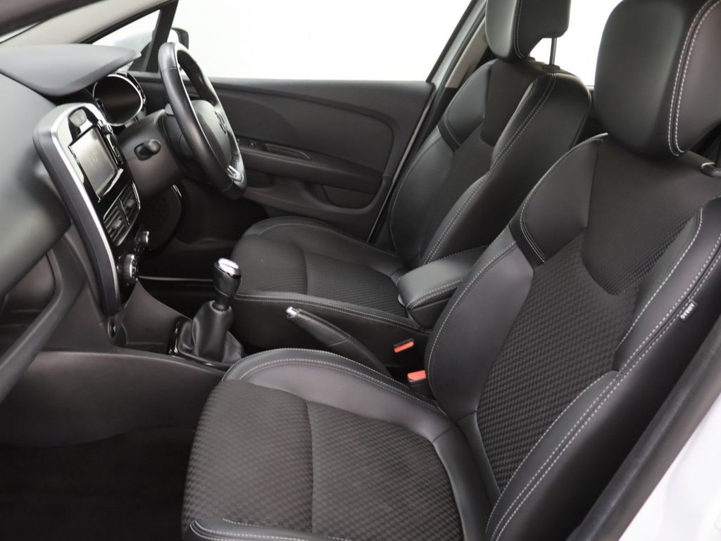 Used Renault Clio 2017 for sale - 77919873: Photo 23