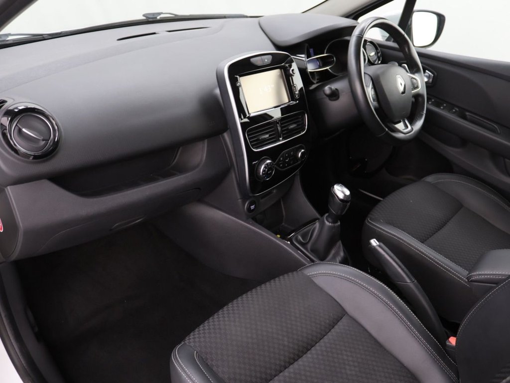 Used Renault Clio 2017 for sale - 77919873: Photo 25