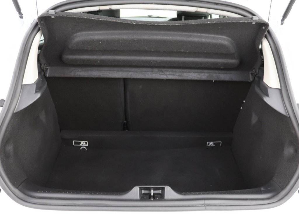 Used Renault Clio 2017 for sale - 77919873: Photo 26