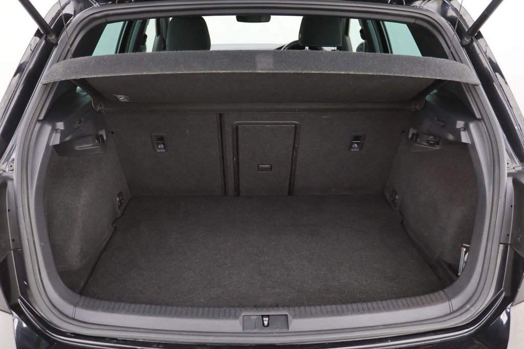 Used Volkswagen Golf 2017 for sale - 77319644: Photo 25