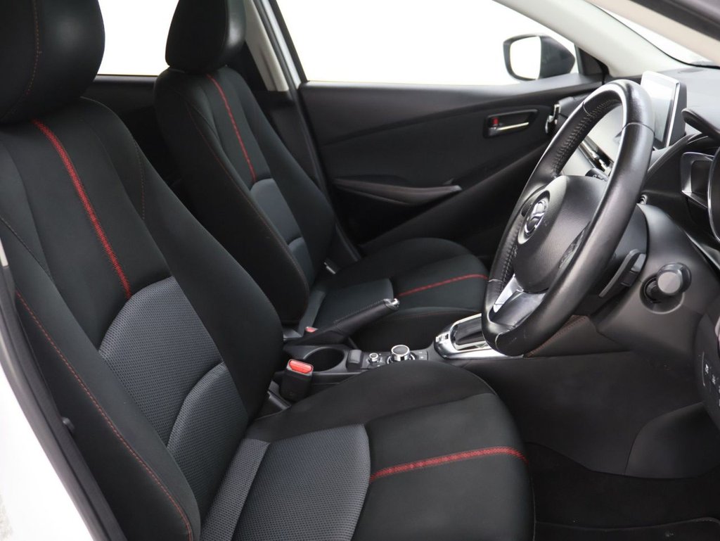 Used Mazda Mazda2 2015 for sale - 76686135: Photo 12