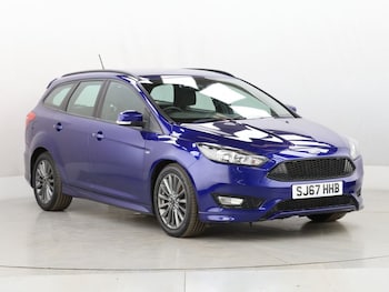 Used Ford Focus 2017 for sale - 75410878: Photo
