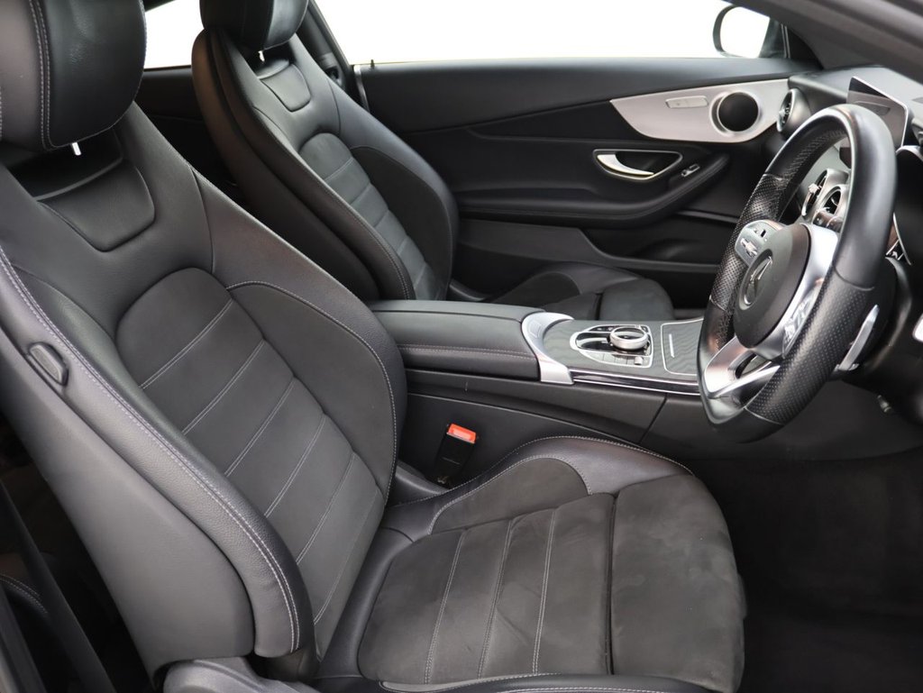 Used Mercedes-Benz C Class 2019 for sale - 76273975: Photo 12