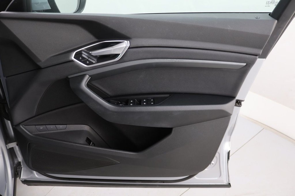 Used Audi e-tron 2020 for sale - 77037972: Photo 26