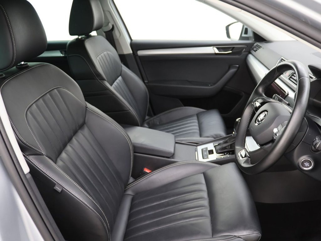 Used Skoda Superb 2022 for sale - 76202747: Photo 12