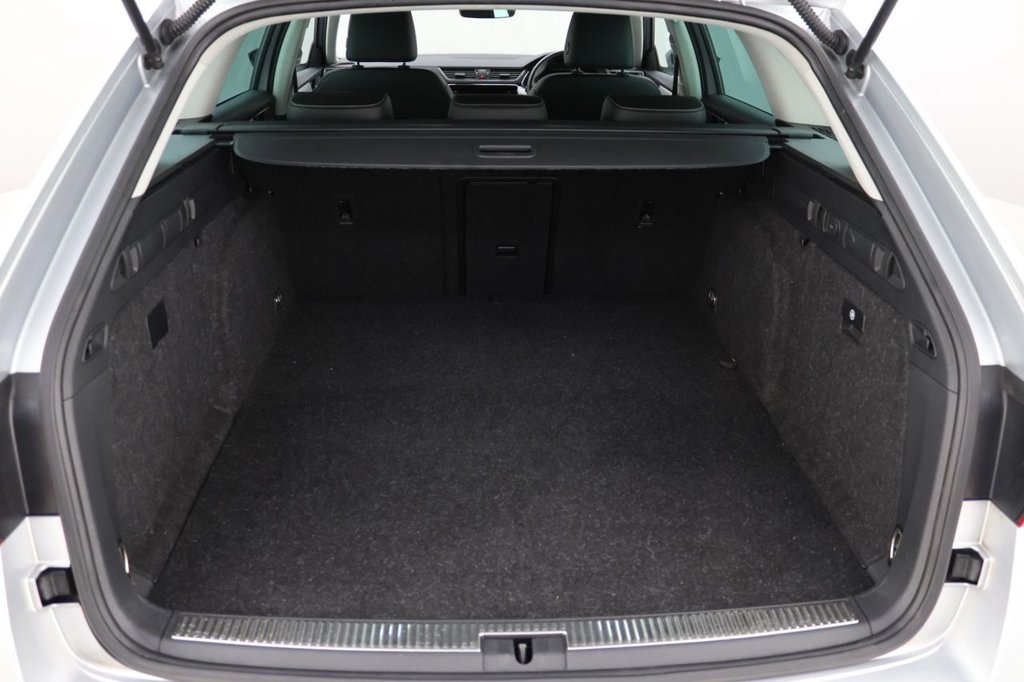 Used Skoda Superb 2022 for sale - 76202747: Photo 25