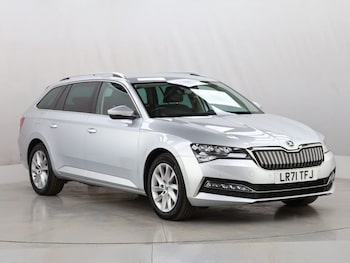 Used Skoda Superb 2022 for sale - 76202747: Photo